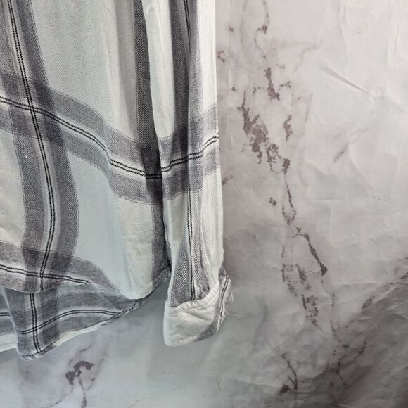 Rails Shirt Womens Medium White Gray Flannel Plaid Button Up Hunter Ash Cinder - Picture 4 of 16